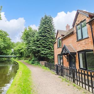 Botterham House Vila Dudley Exterior photo