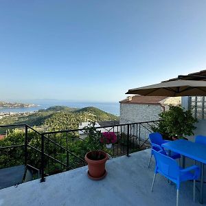 Ocean Breeze Apartment Himare Exterior photo