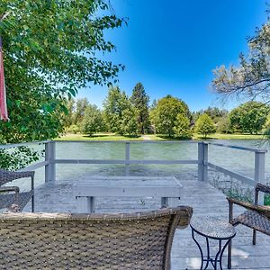 Waterfront Shady Cove Home With Fishing Deck! Exterior photo