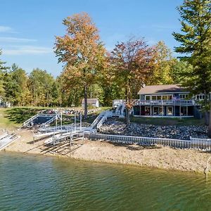 Lakefront Luxury With Private Beach, Sleeps 14 Vila Gladwin Exterior photo