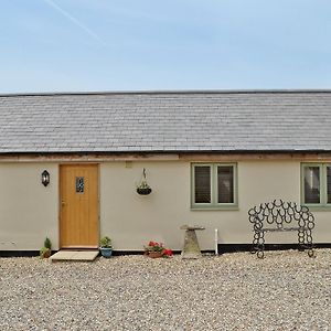 Dairy Cottage Royal Wootton Bassett Exterior photo