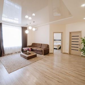 Family House Apartamento Vinnytsia Exterior photo