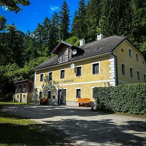 Groppenstein Apartmanház Apartamento Obervellach Exterior photo