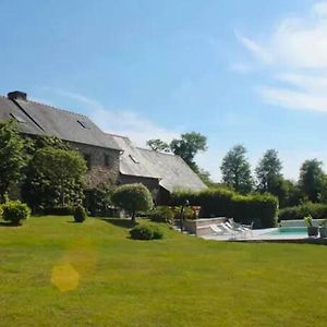 Magnifique Domaine Du Val Ory Avec Piscine Vila Iffendic Exterior photo