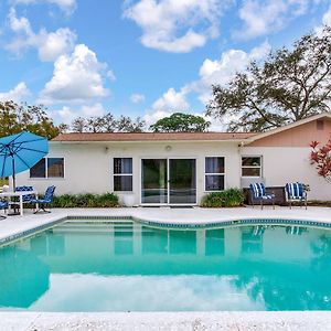 Villa Lux With Pool In Palm Harbor Exterior photo