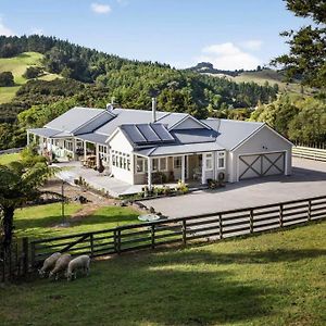 Te Whare Farm Puhoi Vila Exterior photo