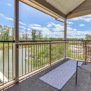 Lake Erie Getaway With Dock About 13 Mi To Port Clinton! Oak Harbor Exterior photo