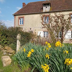 Sainte-Suzanne Gite De La Ferme Calme Et Tranquille Vila Les Baux-de-Breteuil Exterior photo