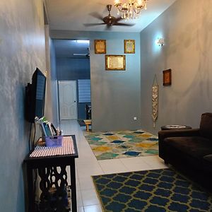 Seri Raban Homestay Kampong Kuala Chegar Exterior photo