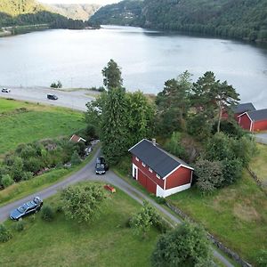 Drop In Leilighet I Lyngdal Apartamento Exterior photo