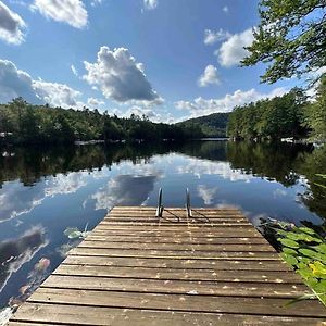 Toms Cabin On Lake Christopher Vila Bryant Pond Exterior photo