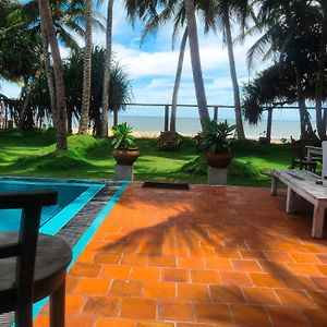 Luxury Beach Front Vila Bussa Exterior photo