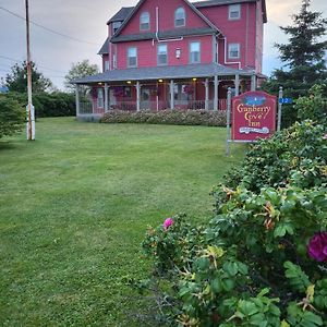 Cranberry Cove Inn Louisbourg Exterior photo