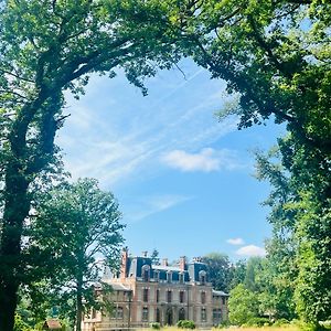 Château de Crènille Acomodação com café da manhã Chaumes-en-Brie Exterior photo