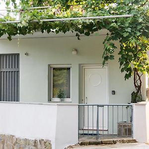 Arbor Ktistades Hosting Apartamento Exterior photo