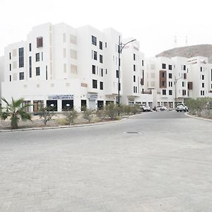 Near Alqurum Beach, Free Parking Apartamento Mascate Exterior photo