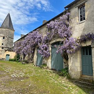 Gites Du Chateau De La Celle-Guénand Exterior photo