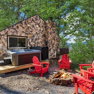 Amazing Views, Hot Tub, Fire Pit, Deck & Fireplace Vila Inwood Exterior photo