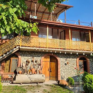 Lomtadze Family Wine Hotel Ambrolauri Exterior photo