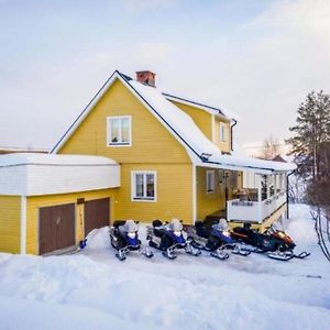 Gemuetliches Ferienhaus In Der Wildnis Lapplands Vila Blattniksele Exterior photo