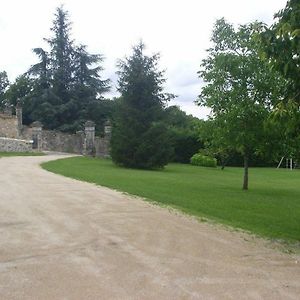 Gite Avec Piscine Chauffee, Jacuzzi Et Jardin Prive - Fr-1-653-156 Vila Charras Exterior photo