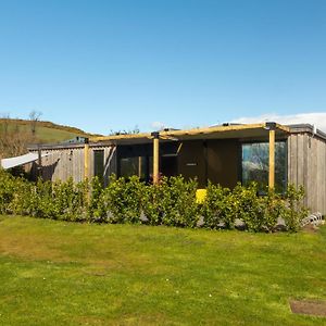 The Birdbox - Unique Hot Tub Cabin In Millport Vila Exterior photo