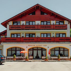 Penzion Alpsky Dom Hotel Vitanová Exterior photo