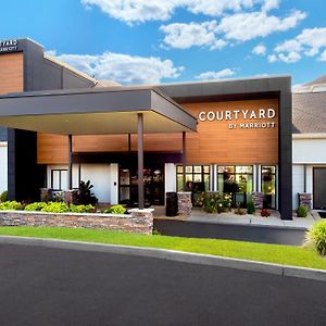 Courtyard By Marriott New Haven Orange Hotel Exterior photo