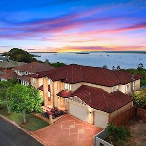 Waterfront Entire Luxury House With Bay View And Pool Vila Redland Bay Exterior photo