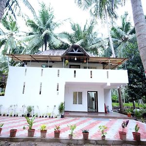 Satya Farm House Vila Amalapuram Exterior photo