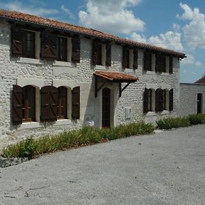 Nandolle Farmhouse Vila Nanteuil-Auriac-de-Bourzac Exterior photo