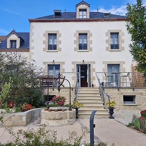 Gite Spacieux A Briare Avec Terrasse, Ideale Pour Familles Et Seminaires, Animaux Acceptes. - Fr-1-590-371 Acomodação com café da manhã Exterior photo