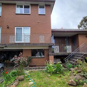 Nice View In Greensborough D Hotel Watsonia North Exterior photo