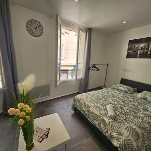 2 Studio Cosy Wifi A Meulan Apartamento Exterior photo