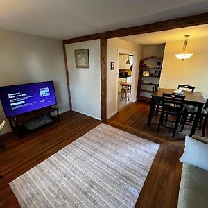 Comfortable And Cozy Apt With Parking Apartamento Burlington Exterior photo