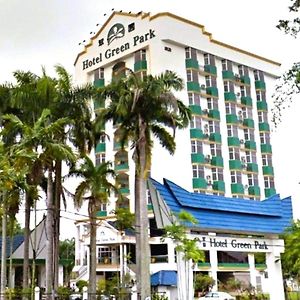 Hotel Green Park Temerloh Exterior photo