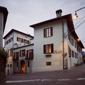 Le Corti Dei Sassi Acomodação com café da manhã Berbenno di Valtellina Exterior photo