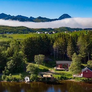 Waterfront Mountain View Cabin Lofoten Vila Liland  Exterior photo