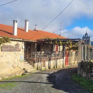 Casa-Museo Genia Trigo Acomodação com café da manhã Sober Exterior photo