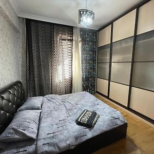 Airport Haven Cozy And Convenient Apartamento Baku Exterior photo