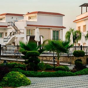 Sea Magic Royal - Ruhiges Apartment Mit Dachterrasse Und Meerblick Agios Georgios  Exterior photo