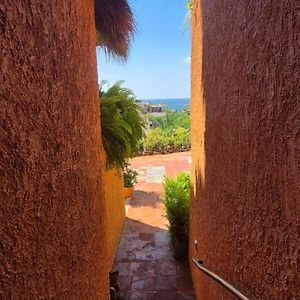 Suites Marid Zihuatanejo Exterior photo