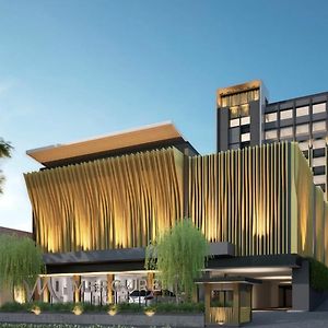 Mercure Madiun Hotel Exterior photo