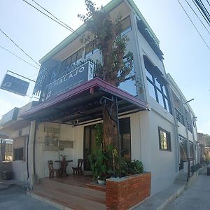 Halajo Bnb Transient Acomodação com café da manhã Laoag Exterior photo