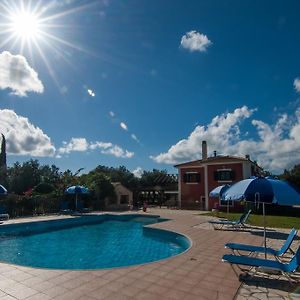 Leventis Villas Complex With Sharing Pool Spartià Exterior photo