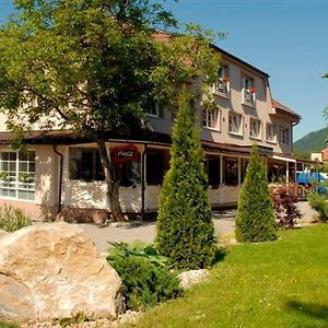 Penzion Bystrica Hotel Považská Bystrica Exterior photo