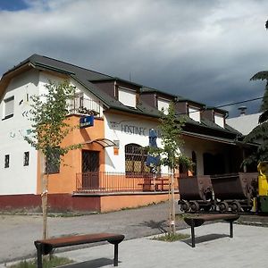 Hostinec Banik Hotel Ľubeľa Exterior photo