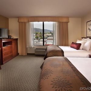 Coast Wenatchee Center Hotel (Adults Only) Room photo