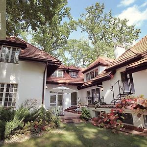 Krzysin Hotel Podkowa Leśna Exterior photo