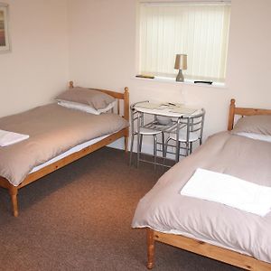 Twin Bays Hotel Hedon Room photo